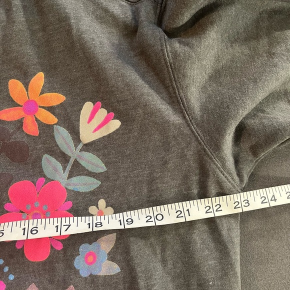 NATURAL LIFE Floral Graphic Crew Neck Sweater - Pink, Orange, Gray M NWT - Picture 9 of 10